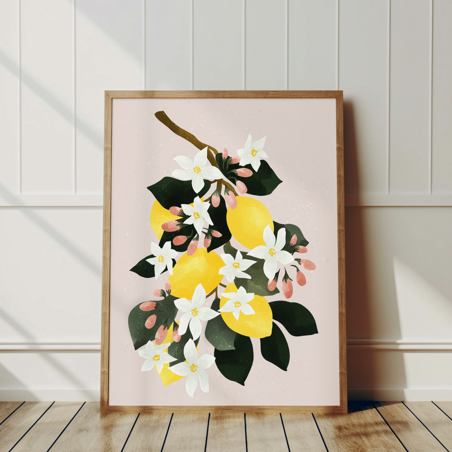 Förgyll ditt hem med en vacker citronposter!  Denna unika poster med citronmotiv ger en fräsch och elegant touch till vardagsrummet, sovrummet, kontoret eller var du än vill skapa en inbjudande atmosfär.. Design Tove Malm, Tove Malm Studio