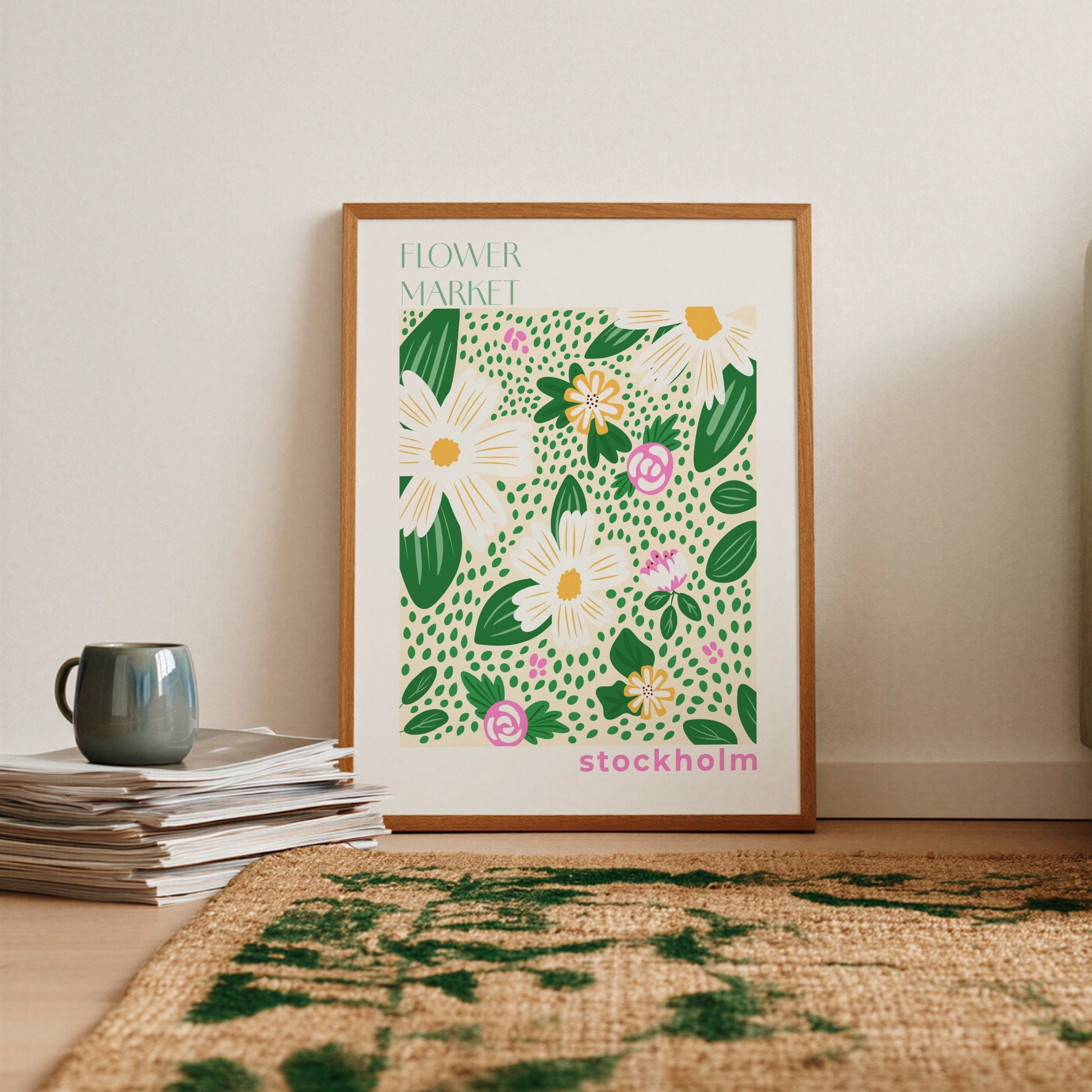 Flowermarket-poster Stockholm i vardagsrum med sisalmatta