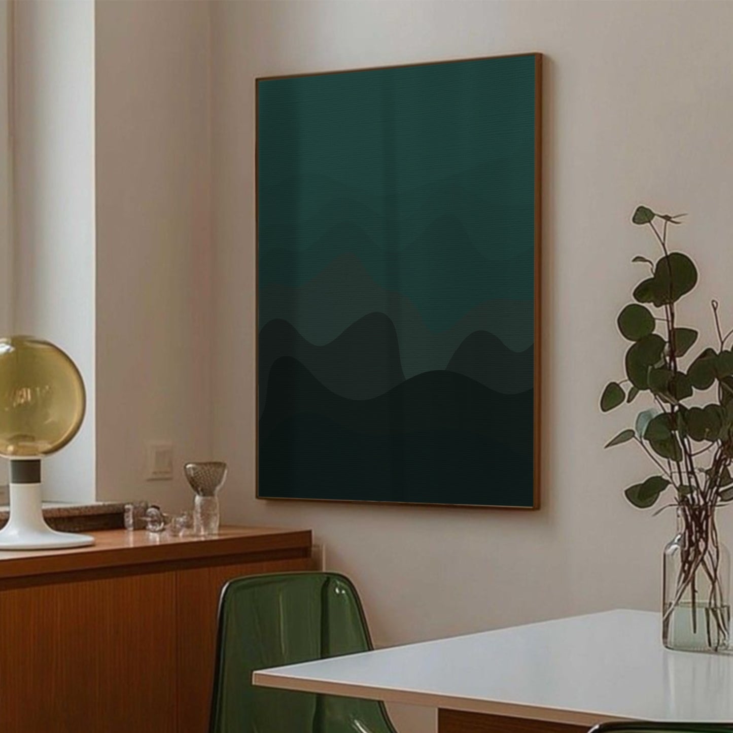 Dimmiga Berg – Stämningsfull Naturposter i Grönt och Blått