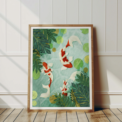 Botanisk Koi Karp-poster inramad i ljus träram, tropiskt motiv för barnrum eller vardagsrum