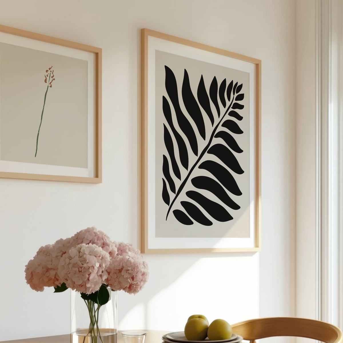 Bladsiluett i svart, grafisk botanisk poster