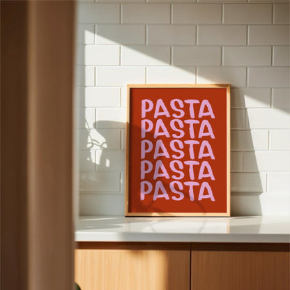 Roströd typografisk poster på köksbänken mot vitt kakel