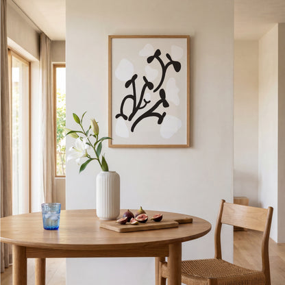 Grafisk pionposter i matplats vid runt träbord