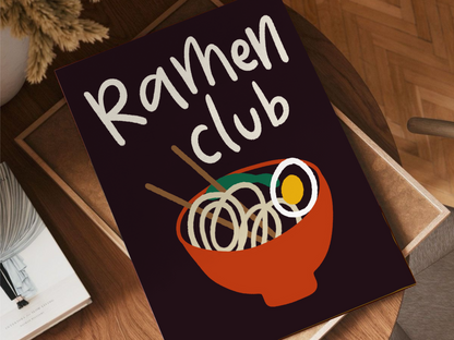 Ramenposter Ramen Club på träbricka med blad
