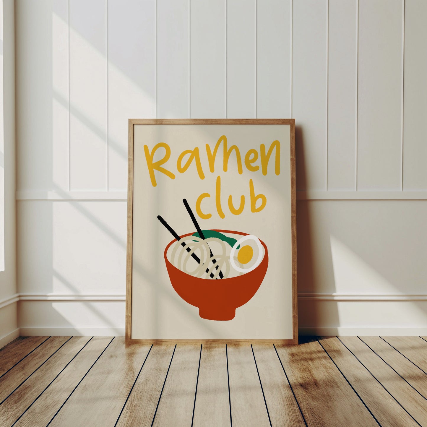 Ramenposter Ramen Club lutad mot vitpanelad vägg