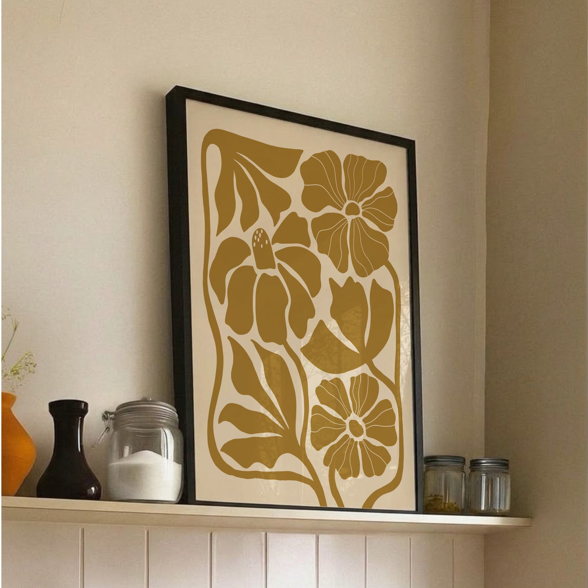 Solhatt i senapsgult, abstrakt grafisk blomposter