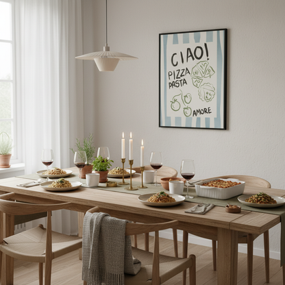 Matsal med dukat bord