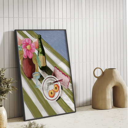 Le Déjeuner modernt Still Life motiv i svart ram på en bänk. Inredningsdetalj med illustration av persikor och blommor.
