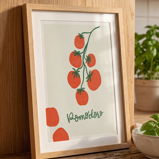 Tomatposter Pomodoro i retrostil – grafisk illustration med röda tomater på kvist mot krämvit botten.