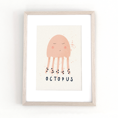 Minimalistisk bläckfiskposter med livfulla färger och abstrakt motiv, passar barnrum, lekrum och förskolor.