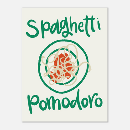 Pastaposter med handskriven text Spaghetti Pomodoro, närbild på ljus botten