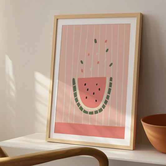 Vattenmelonposter på konsolbord med lampa och skål